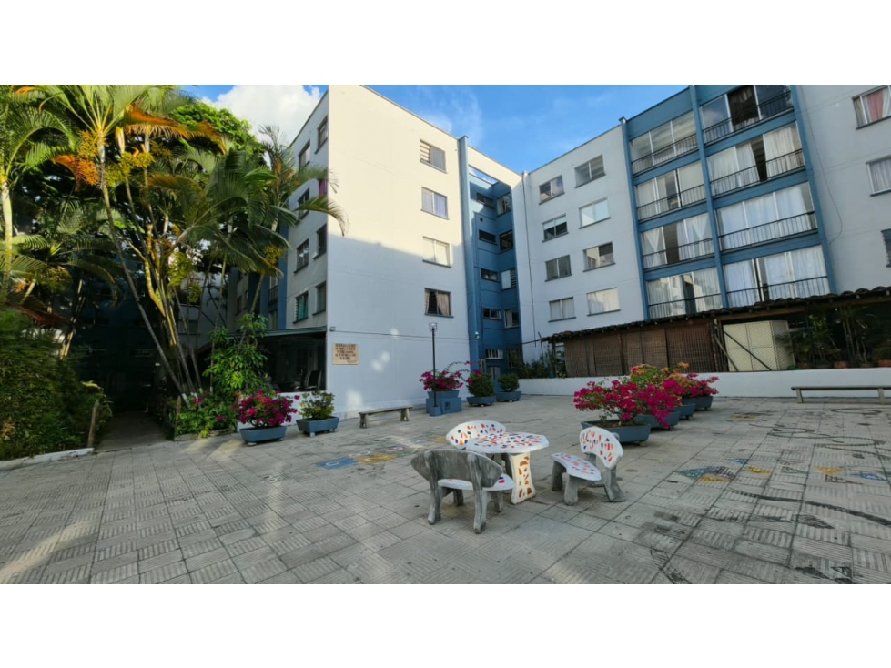 APARTAMEMTO ZONA PLANA ENVIGADO , BARRIO MAGNOLIA 72MTS CON PARQ