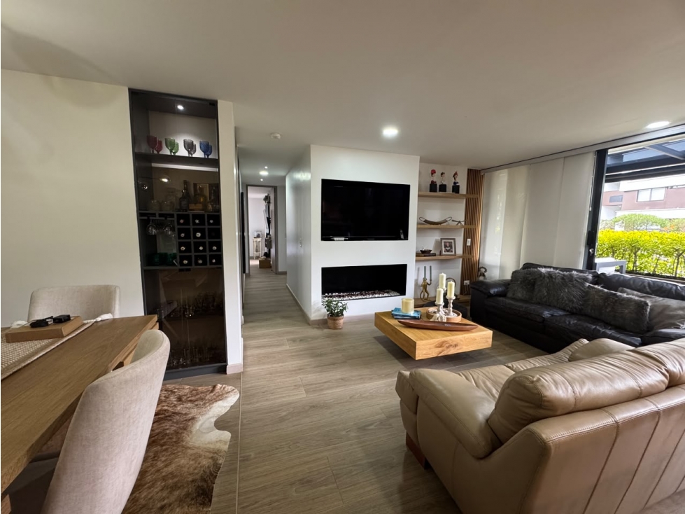 Venta de apartamento con terraza en el Retiro, 140 mts — foto 4