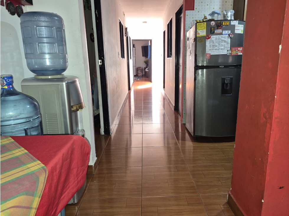 VENDO CASA SEGUNDO PISO EN PEDREGAL PARTE BAJA-CERCA METROCABLE — foto 3