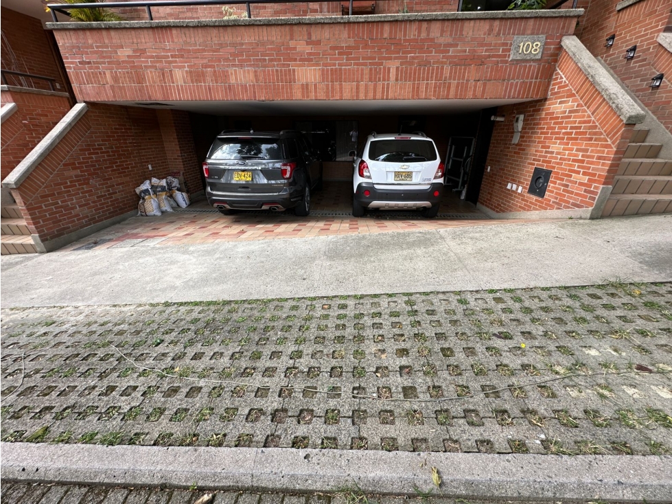 VENTA CASA UNIFAMILIAR EN LA LOMA DE LAS BRUJAS, ENVIGADO — foto 3