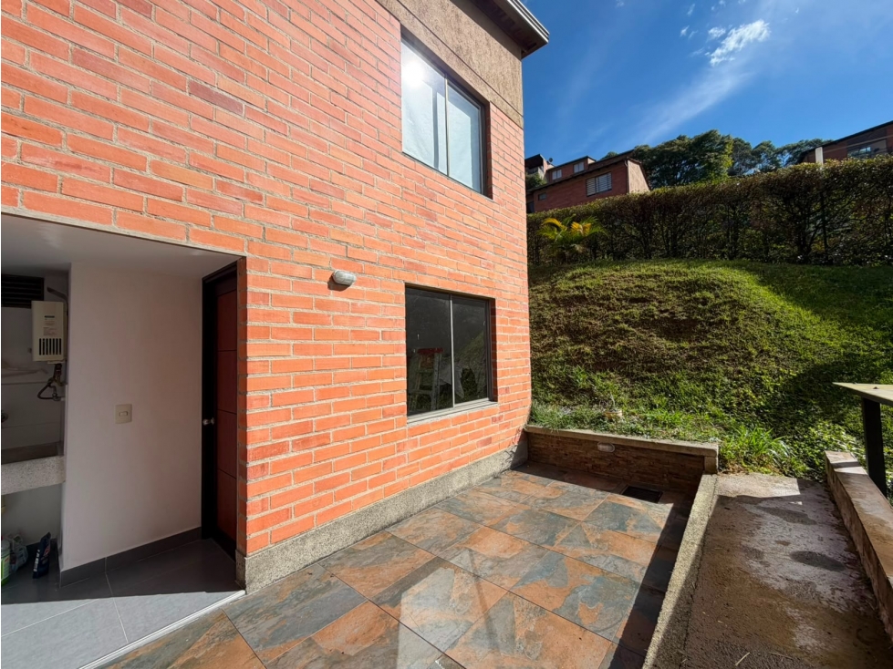 LV Casa en Venta Envigado Las Antillas — foto 3