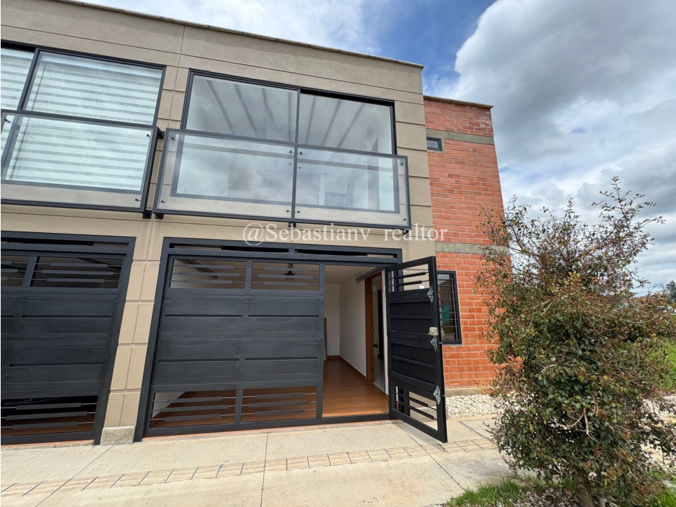 Venta de casa en la Ceja 126 mts