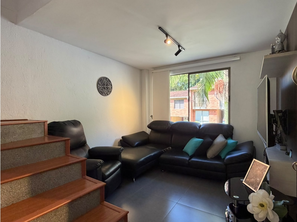 CASA EN VENTA EN UNIDAD CERRADA SECTOR LAS ANTILLAS ENVIGADO — foto 3