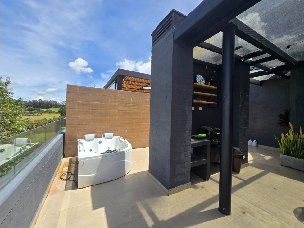 VENTA DUPLEX CON VISTA VERDE EN ALTO DE PALMAS , LICENCIA TURISTICA — foto 5
