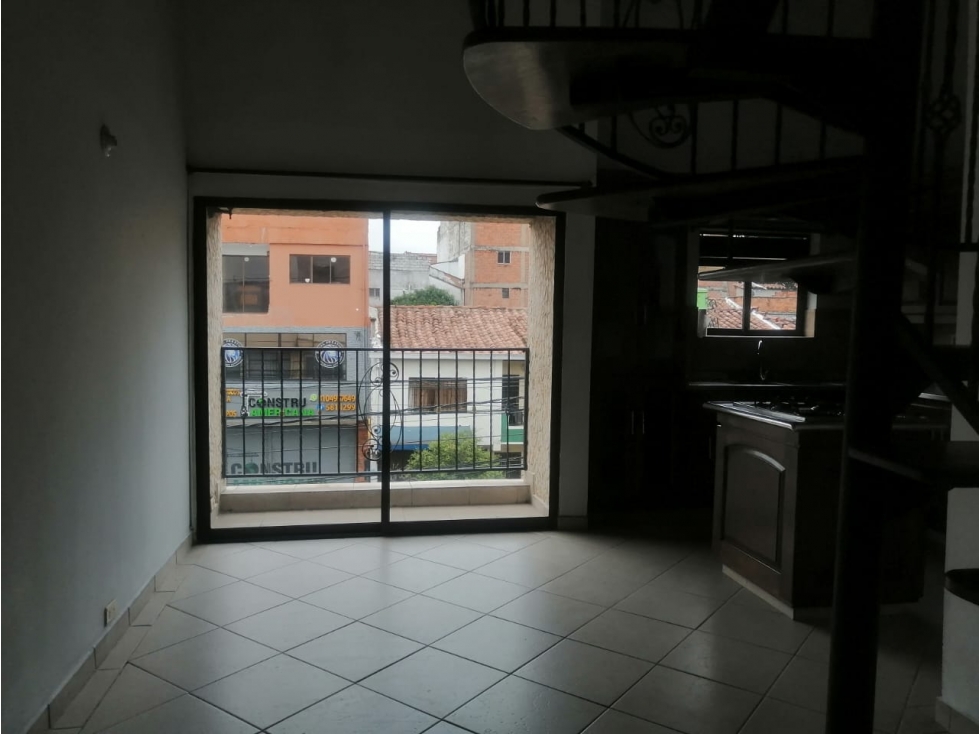 VENTA DE APARTAMENTO DUPLEX EN PISO 3 - EN BELEN ROSALES - MEDELLIN — foto 2