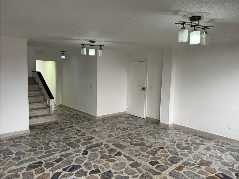 APARTAMENTO DUPLEX SIMÓN BOLIVAR MEDELLIN — foto 5