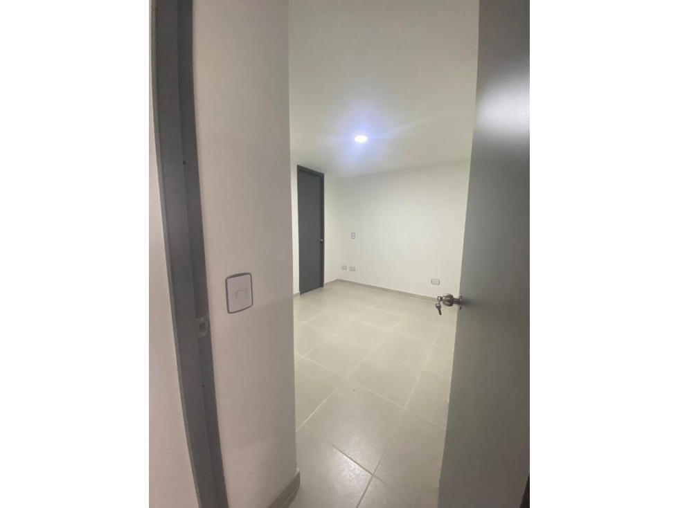 Venta de hermoso apartamento en sabaneta zona central SOLO CONTADO — foto 6
