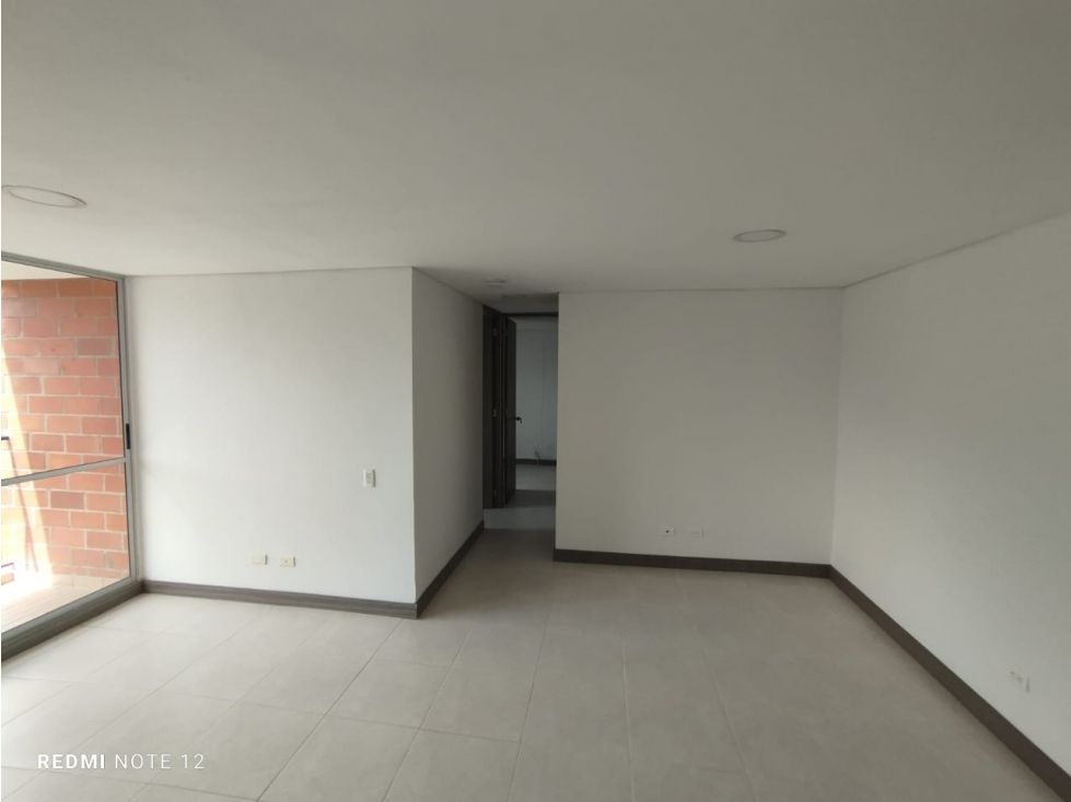 Apartamento en venta la Estrella.Cerca Mall Sauces — foto 4