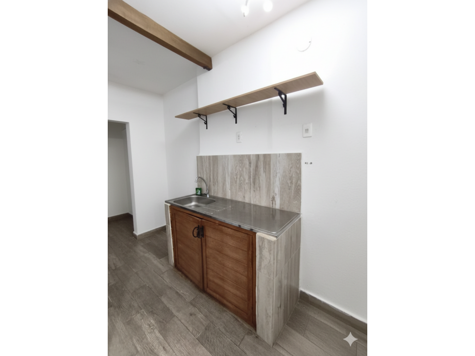 VENTA LOCAL DE 64 M2 EN VIA PRINCIPAL A 100 MTS DEL PARQUE EL RETIRO — foto 5