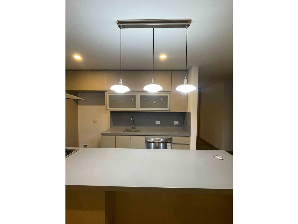 VENTA APARTAMENTO MODERNO - POBLADO SECTOR INTERCONTINENTAL / A.M - 6