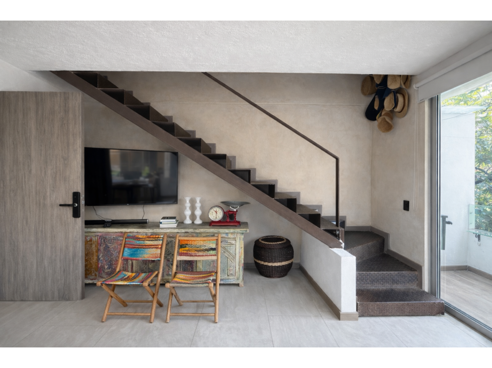 VENTA APTO BELEN ROSALES DUPLEX CON LICENCIA PARA RENTAS CORTAS — foto 2