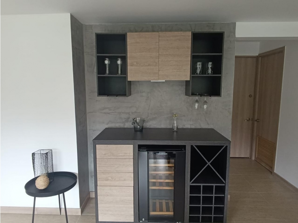 VENTA DE APARTAMENTO AMOBLADO EN EL POBLADO SECTOR LOMA SAN JULIÁN — foto 6