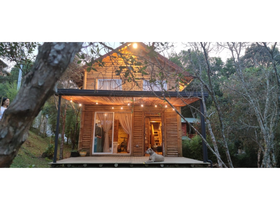 VENTA DE CABAÑA EN SANTA ELENA VEREDA BARRO BLANCO