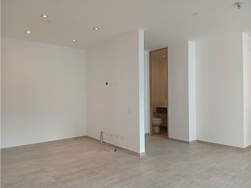 VENTA APARTAMENTO EN CASTROPOL EL POBLADO — foto 6
