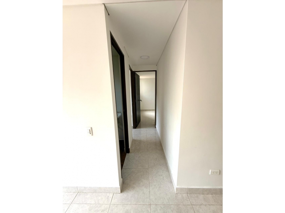APARTAMENTO CON TERRAZA EN BOSQUES DE SAUCES LA ESTRELLA — foto 6