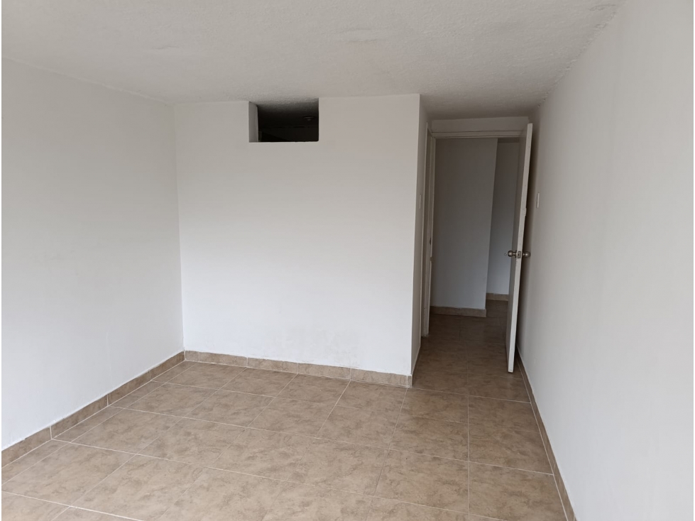 CASA EN VENTA MANIZALES LA RAMBLA AL LADO DE LA UNIVERSIDAD CATOLICA — foto 3