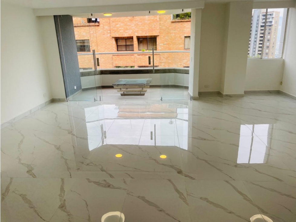 VENTA APARTAMENTO LOMA LAS SANTAS EN EL POBLADO PARA INVERSIONISTA — foto 4