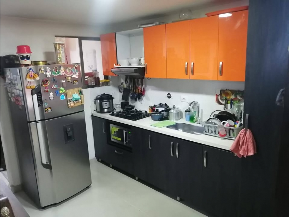 VENDO CASA PRIMER PISO EN BOYACÁ LAS BRISAS-MEDELLIN-CALLE AMPLIA — foto 3