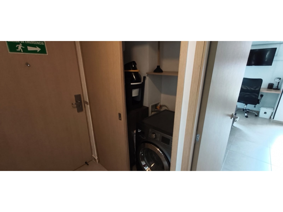 Se vende Apartaestudio En Laureles 42 Mts. Amoblado Renta Corta — foto 3