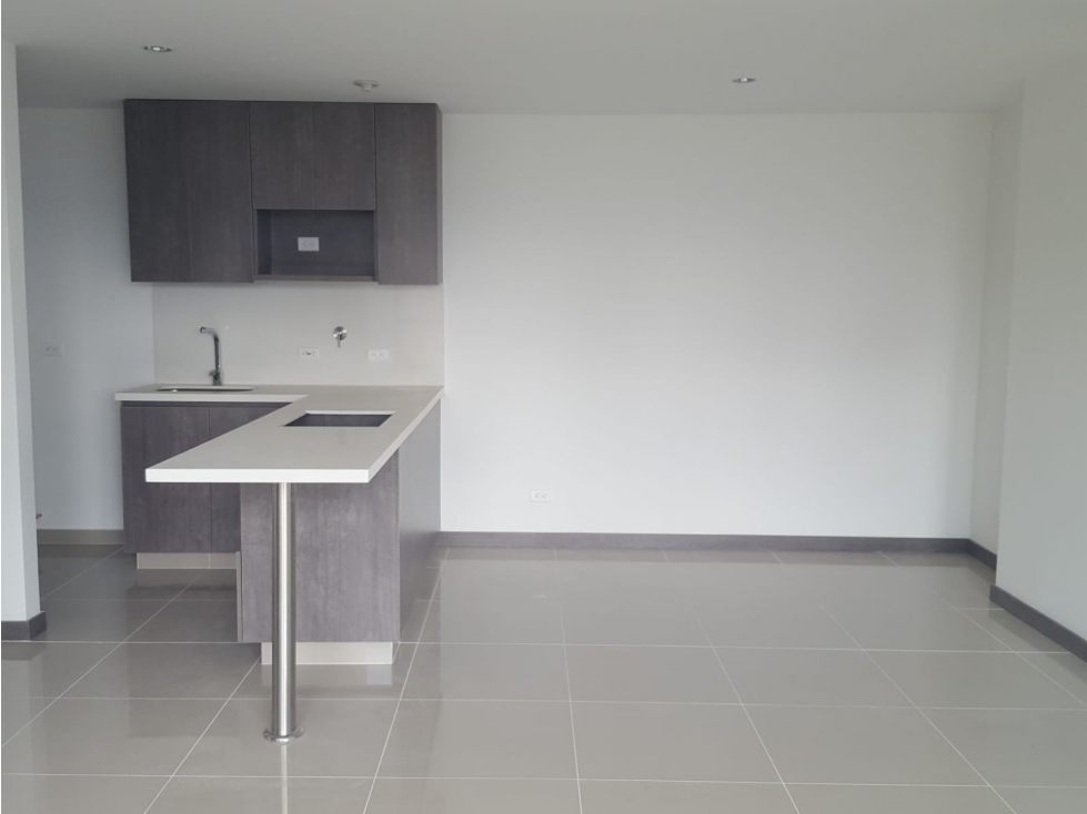 Apartamento en venta de 80 m2 en el sector Chinguí, Envigado — foto 3