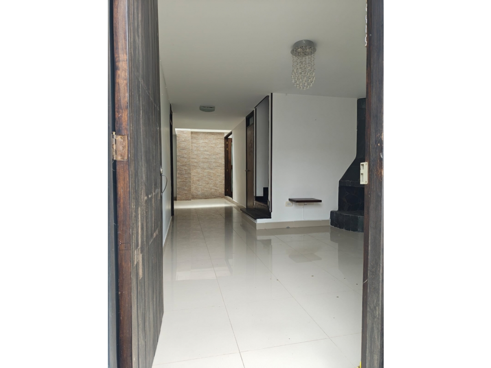 VENTA DE CASA EN EL CARMEN DE VIBORAL URBANIZACIÓN VILLA SUIZA
