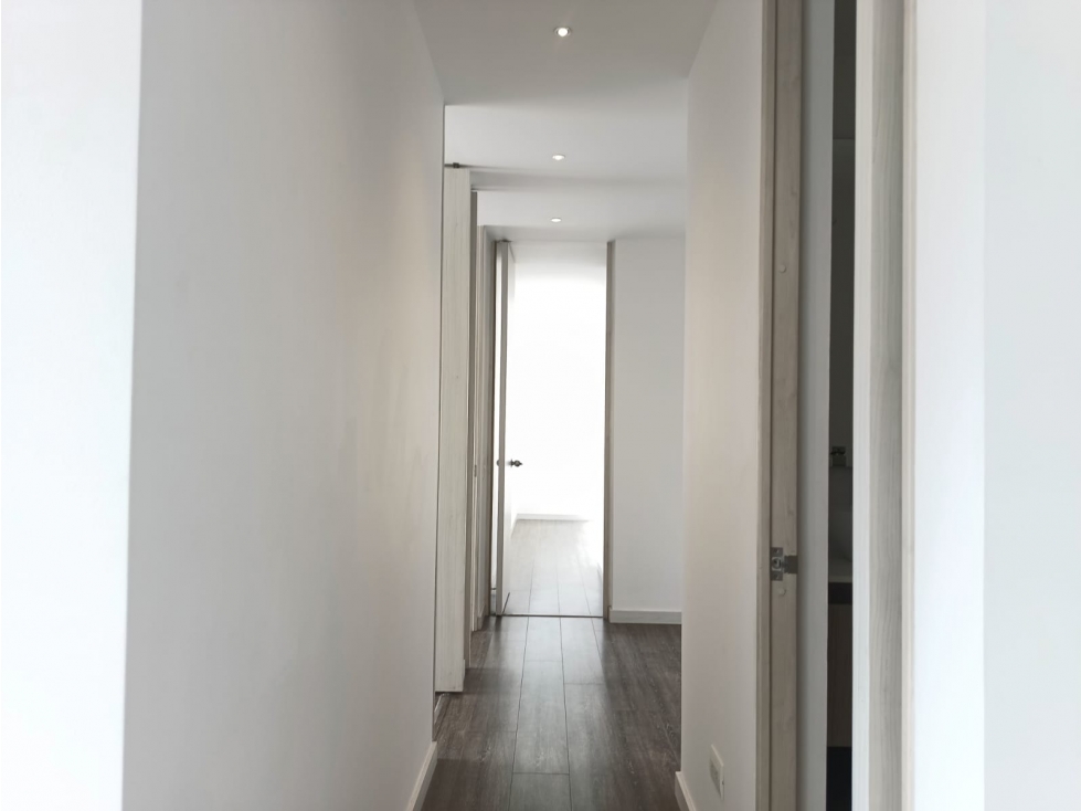 Venta de apartamento en Suramerica 86 mts, Itagui — foto 6