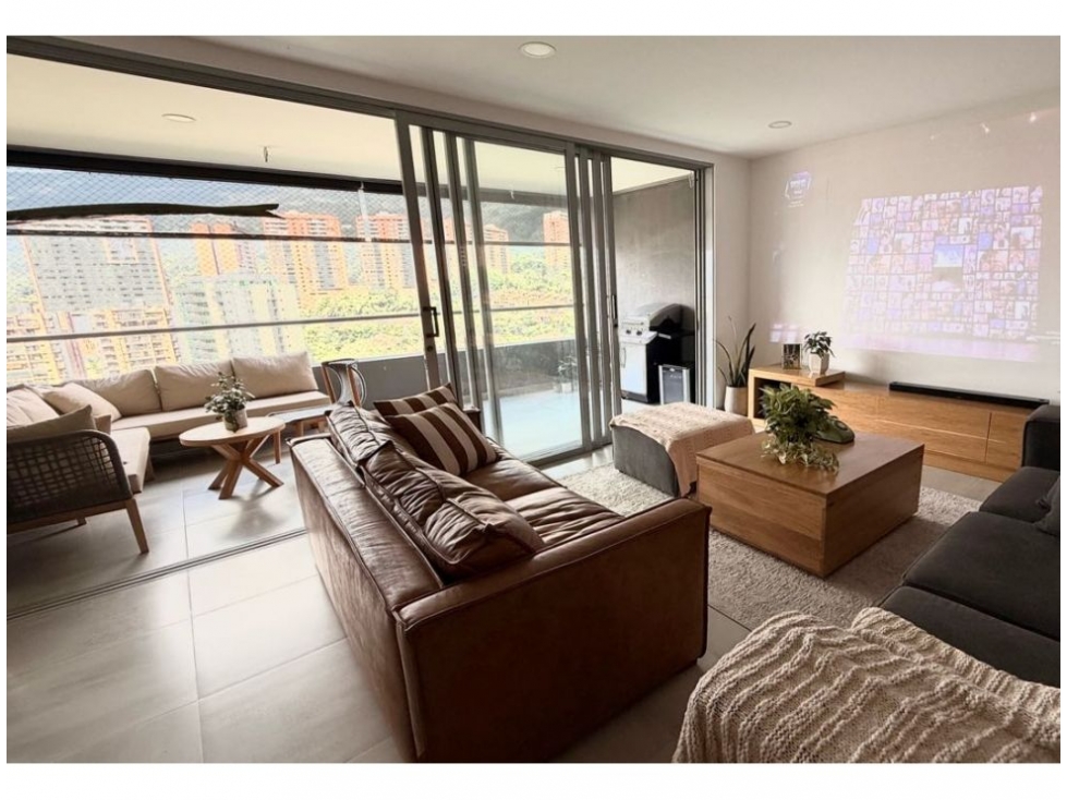 Vendo apartamento en Envigado, sector Loma de las Brujas. — foto 4