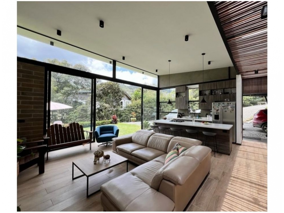 CASA FINCA INDEPENDIENTE EN EL RETIRO CON BOSQUE NATIVO / DF — foto 2