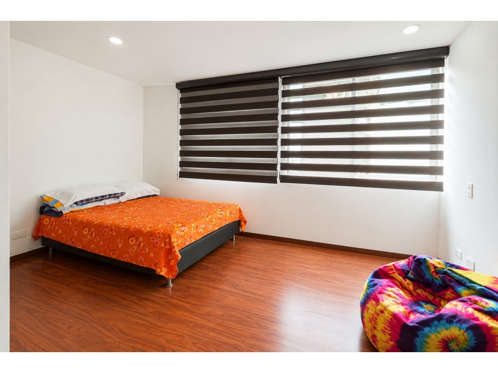 VENDO APARTAMENTO EN SABANETA, CALLE DEL BANCO ZONA PLANA — foto 2