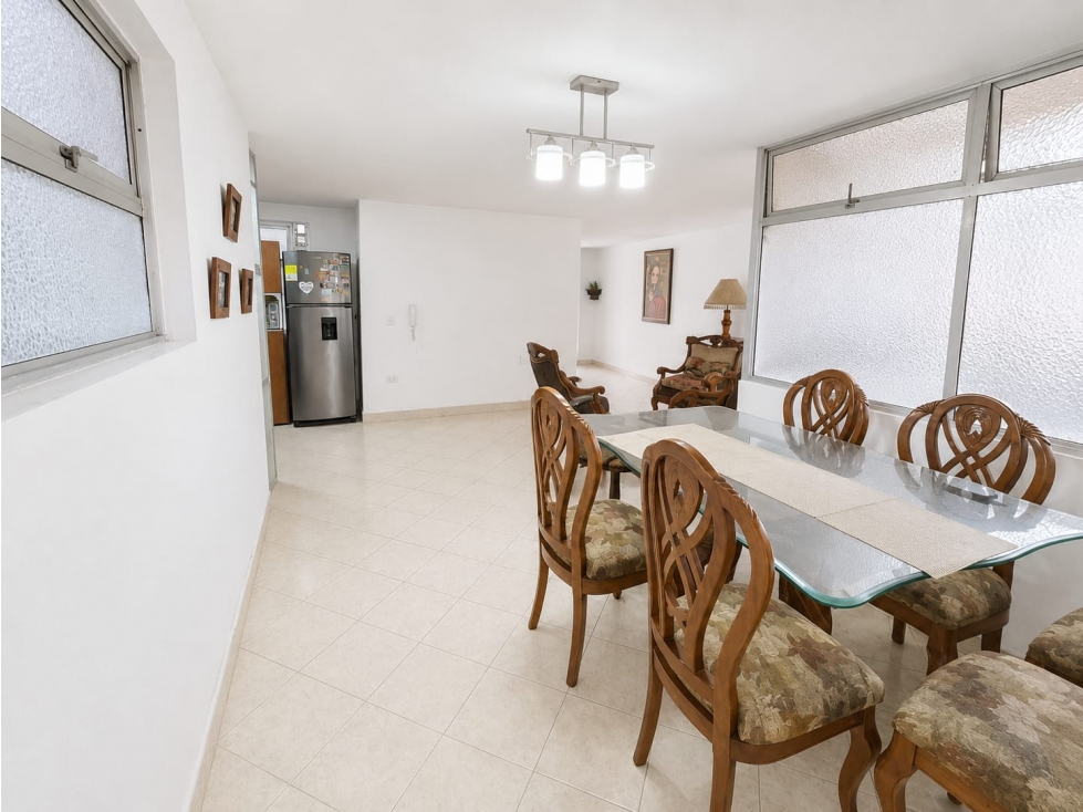 VENDO APARTAMENTO EN SABANETA, SECTOR SANTA ANA 88MT