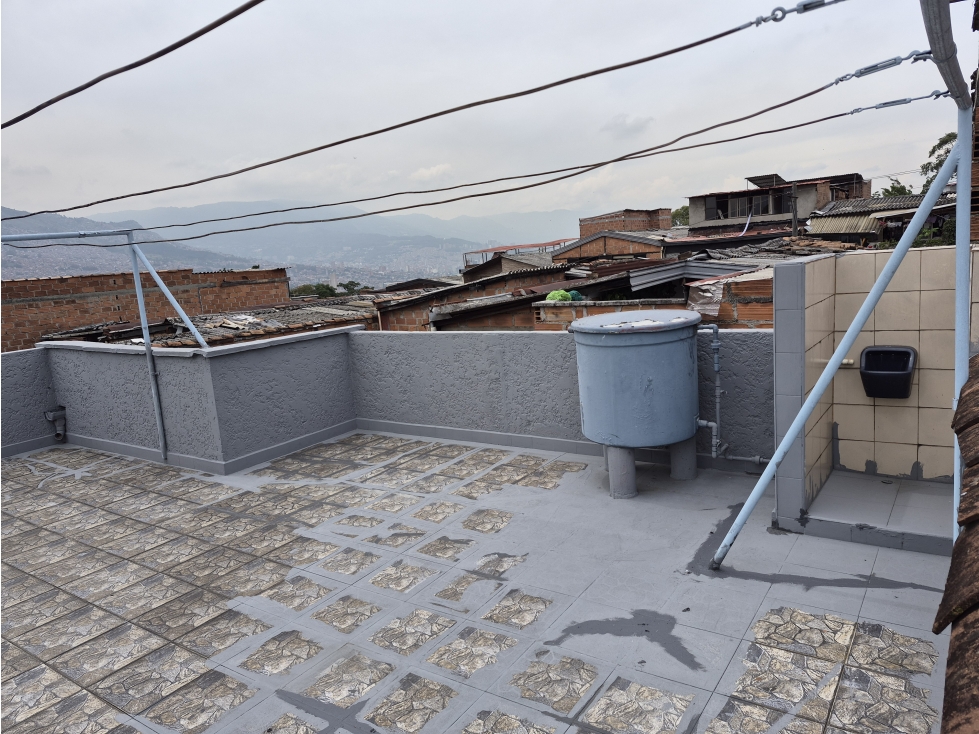 VENDO CASA 2DO PISO EN PEDREGAL | 94 m² MÁS TERRAZAS USUFRUCTUABLES — foto 2