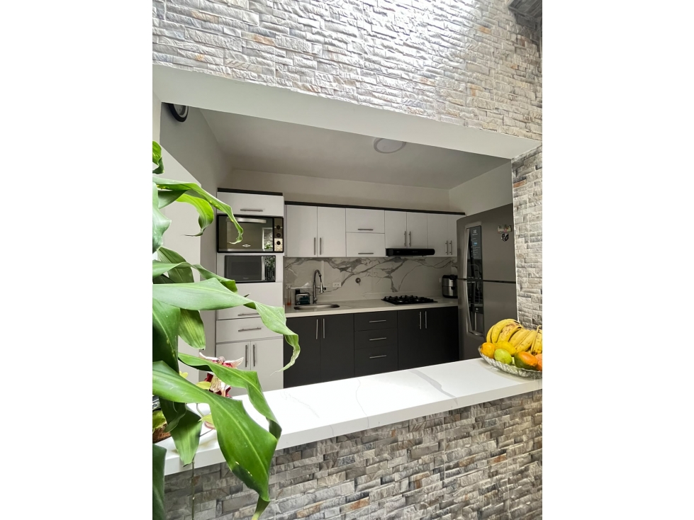 VENTA CASA ESQUINERA , PRIMER PISO , SIMON BOLIVAR , MEDELLIN — foto 5