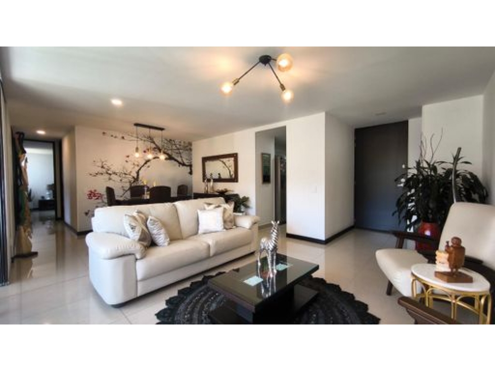 Apt en venta en El Poblado, Los Balsos- Cerca al CC Santafé / IV