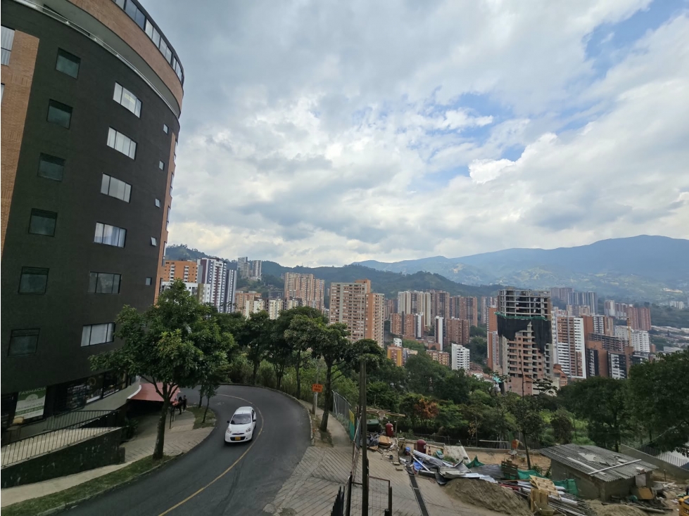 SE VENDE APARTAMENTO SECTOR LAS LOMITAS EN SABANETA 66 MTS — foto 4