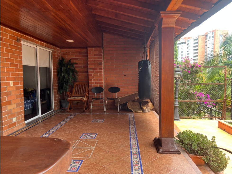 Venta casa unifamiliar 264.43m2, barrio la Pradera, Envigado, unidad — foto 2