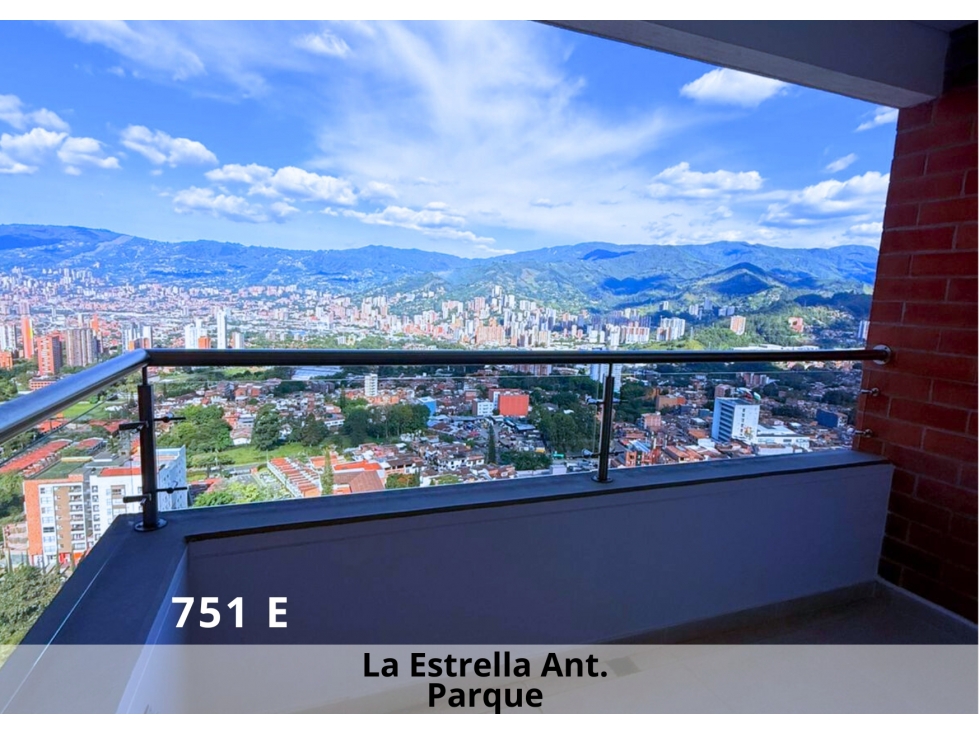Apartamento en venta La Estrella, Antioquia piso alto con vista única