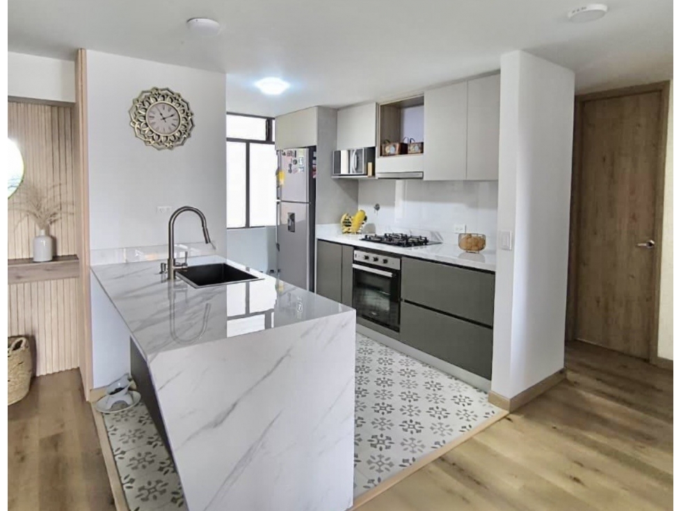 Vendo apartamento La Abadia Remodelado, 2 habitaciones