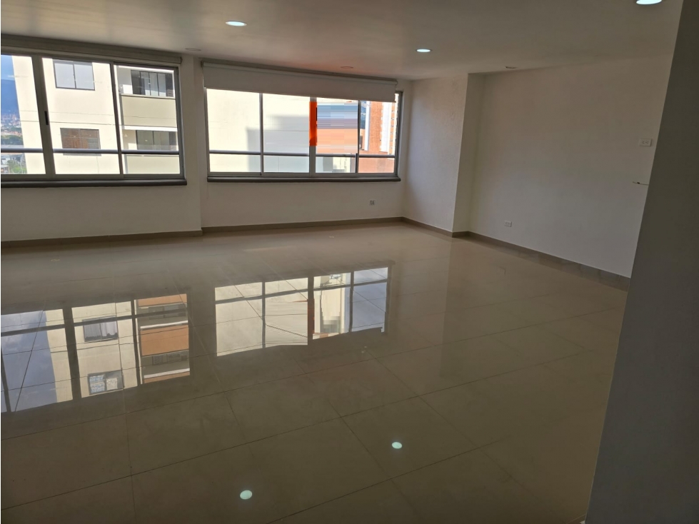 VENTA DE APARTAMENTO DE 119m2 EN SABANETA - CALLE BANCO