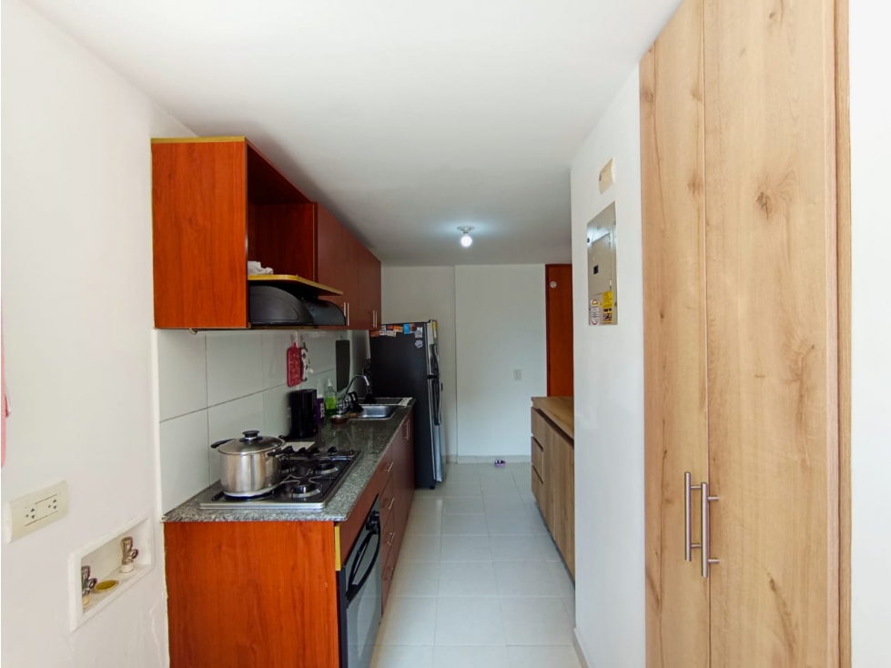 SE VENDE APARTAMENTO EN LOS COLORES — foto 5