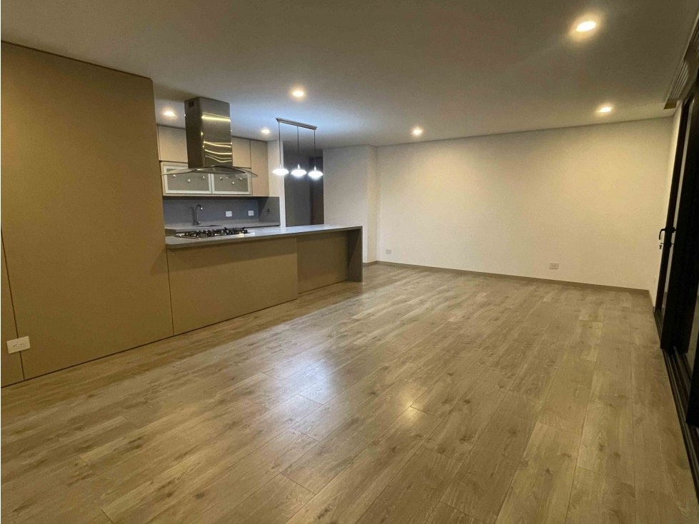 VENTA APARTAMENTO MODERNO - POBLADO SECTOR INTERCONTINENTAL / A.M - 2