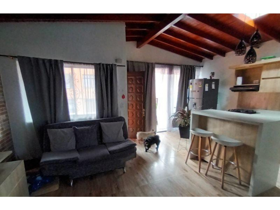 Venta Apartamento 122m2 5 alcobas y patio en Los Naranjos Itagüí — foto 3