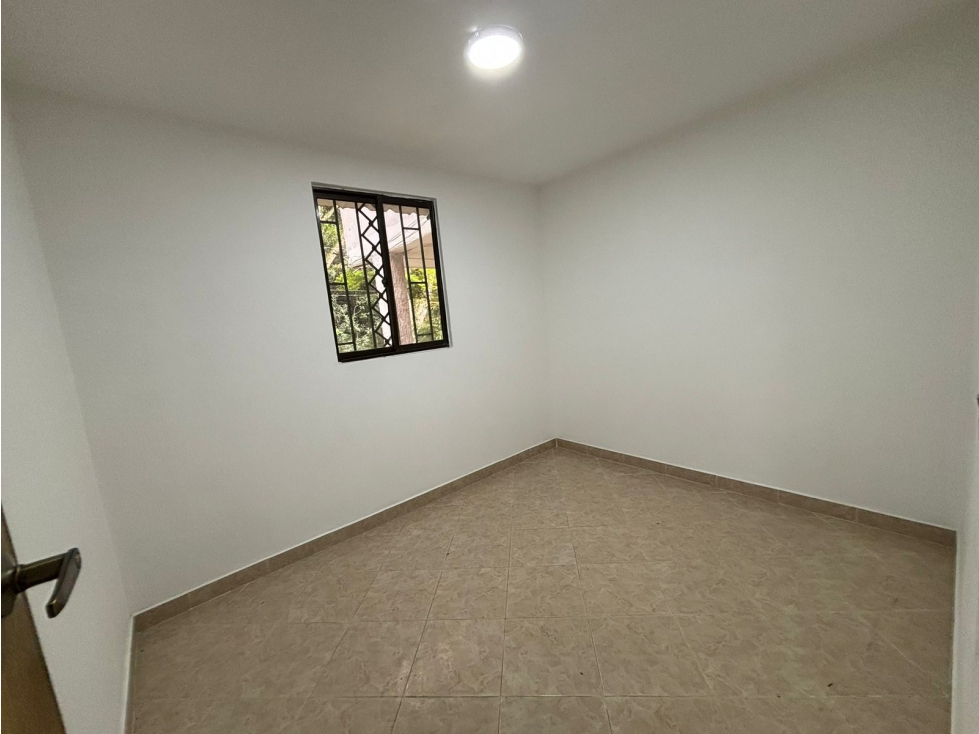 CASA EN VENTA PRIMER PISO EN SABANETA — foto 6