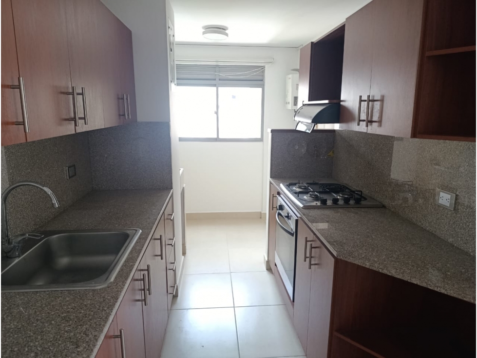 VENTA DE APARTAMENTO EN EL POBLADO SECTOR CASTROPOL — foto 4