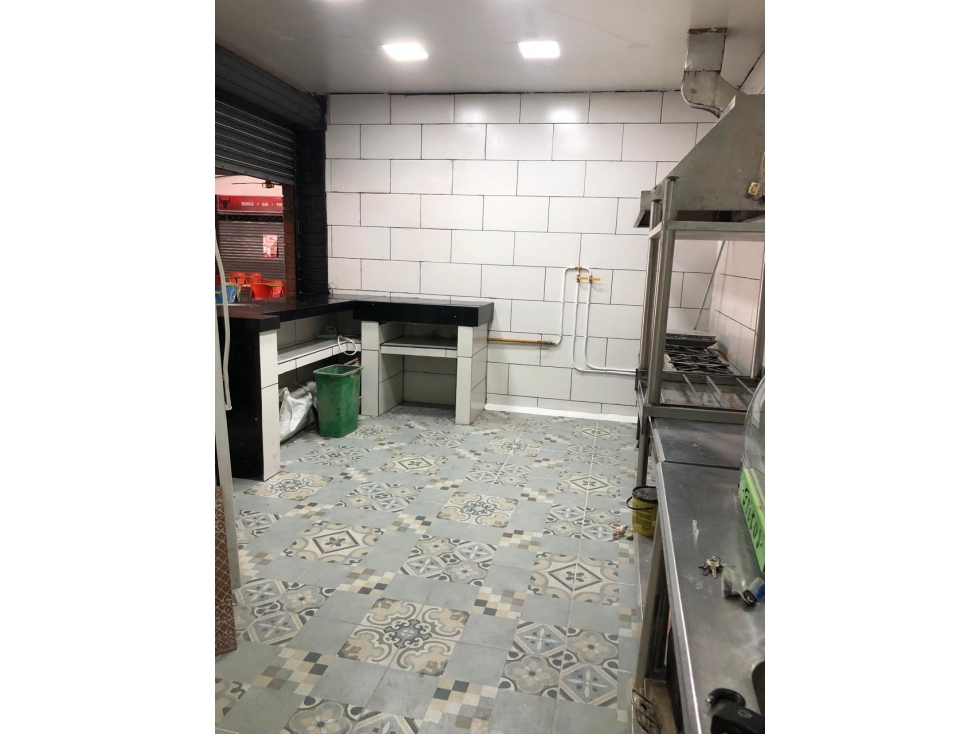 Se vende local en Centro Comercial la Torre Itagui — foto 5