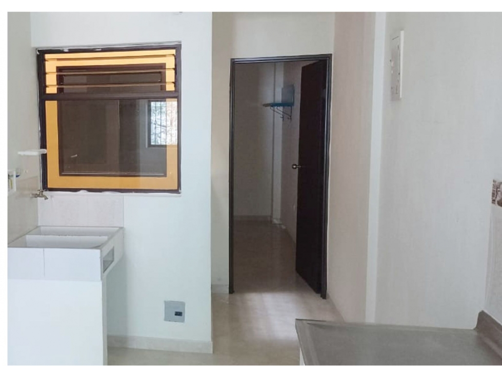 Oportunidad de inversión, apartamento Barrio San Diego, no paga admon. — foto 6