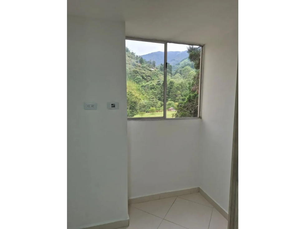 Venta de Apartamento en La estrella-Casa jardín — foto 6