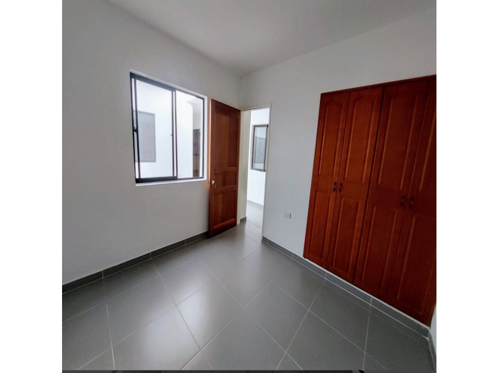 Se Vende Casa primer piso Laureles Nogal — foto 6