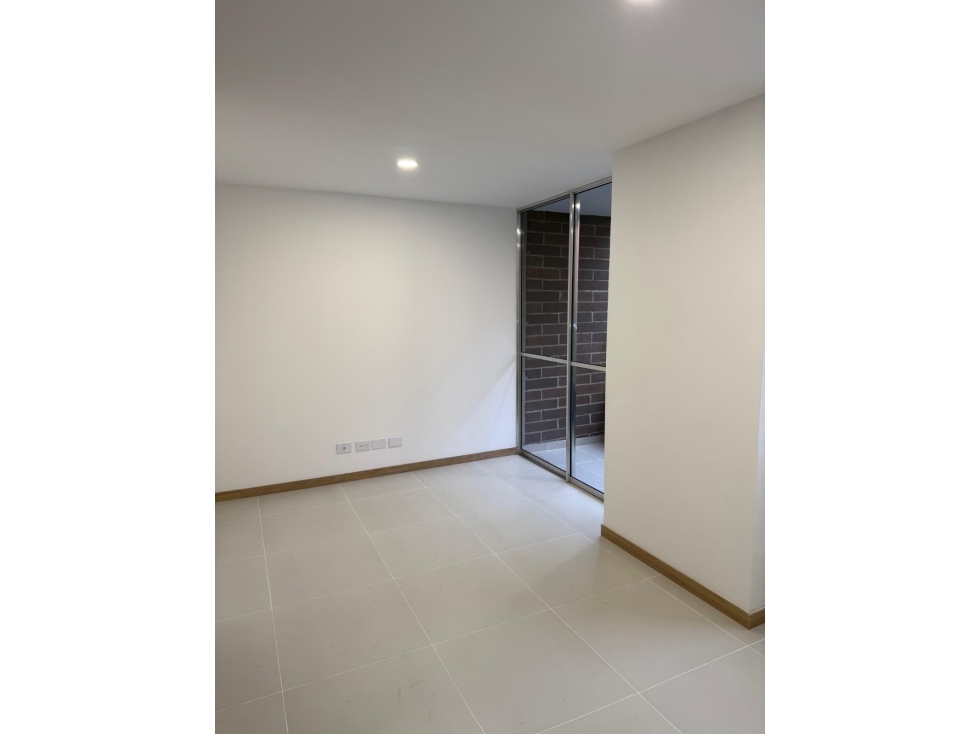 EN VENTA APARTAMENTO EN SABANETA, SECTOR LA DOCTORA PARTE PLANA — foto 4