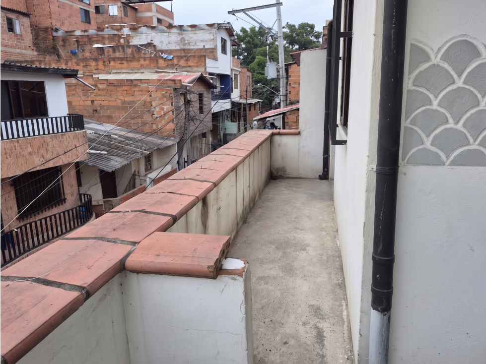 VENDO 3 APARTAMENTOS EN UNA ESCRITURA EN CASTILLA | PISOS 3 y 4 — foto 3
