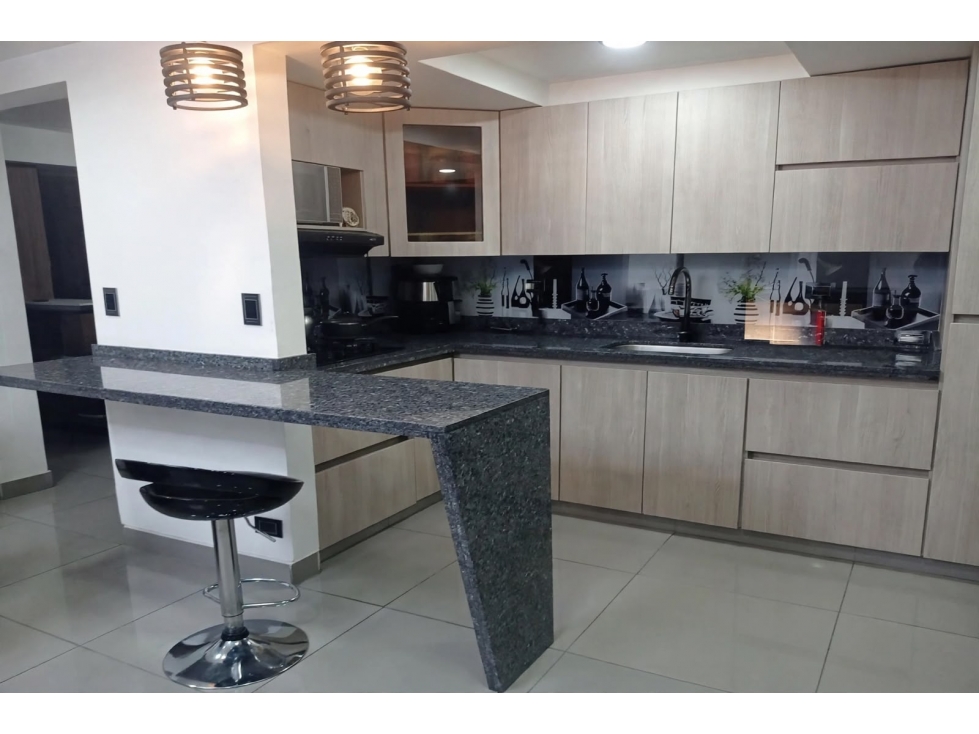 hermoso apartamento en venta cerca al parque de envigado